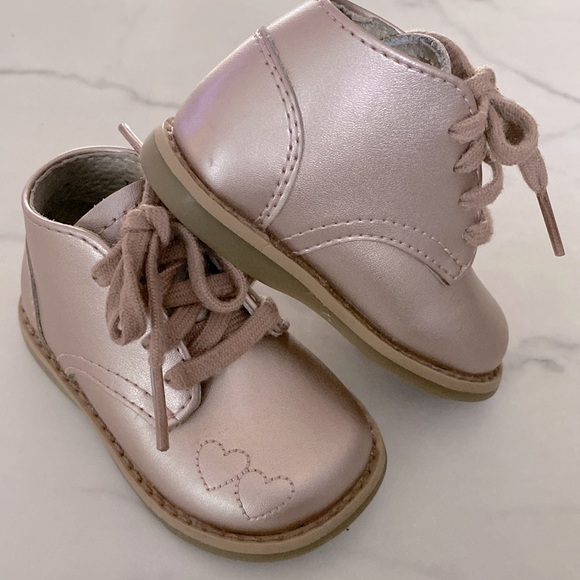 FootMates Other - FootMates Tammy Rose Gold Leather